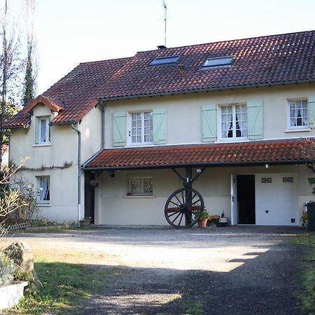 Chambre D'Hotes Les Chenes Chaptelat Exteriör bild